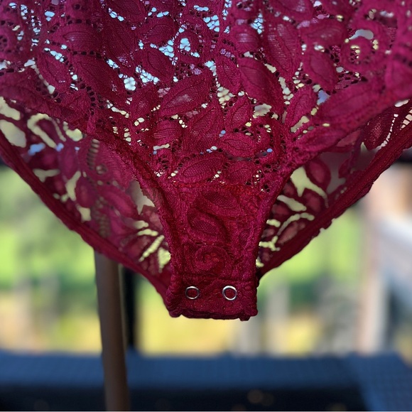 Thick solid Lace Body Suit with snap crotch and lined chest. - Picture 7 of 13